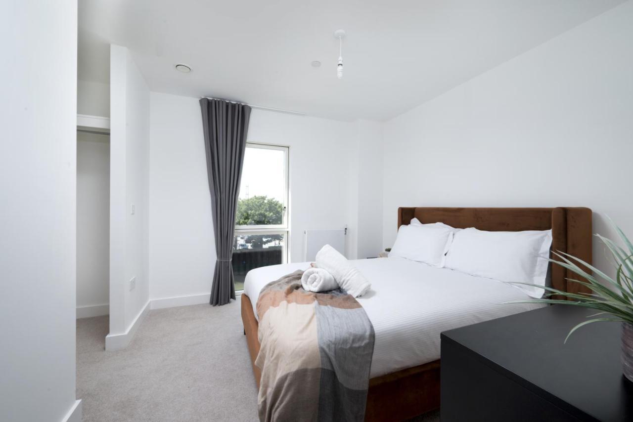 Modern And At Barking Wharf In Appartamento *